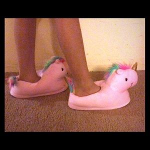 💥2xHP 🆕 pink UNICORN Soft slippers sz 4-5 yrs 🎁